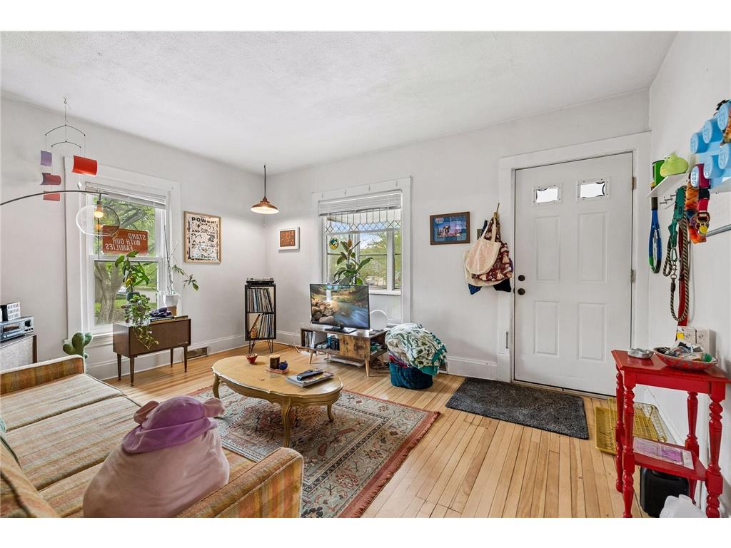 4300 Pleasant Avenue Minneapolis MN 55409 7070808 image4