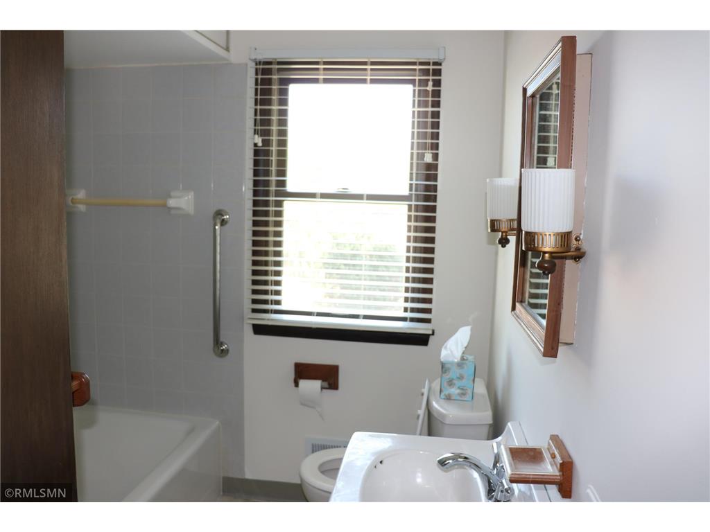 4301 2nd Street NE Columbia Heights MN 55421 7082527 image14