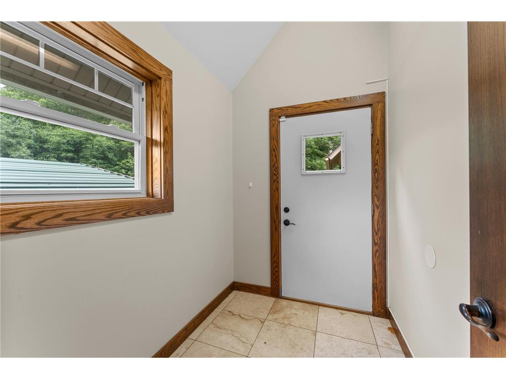 4301 392nd Street North Branch MN 55056 7105868 image32