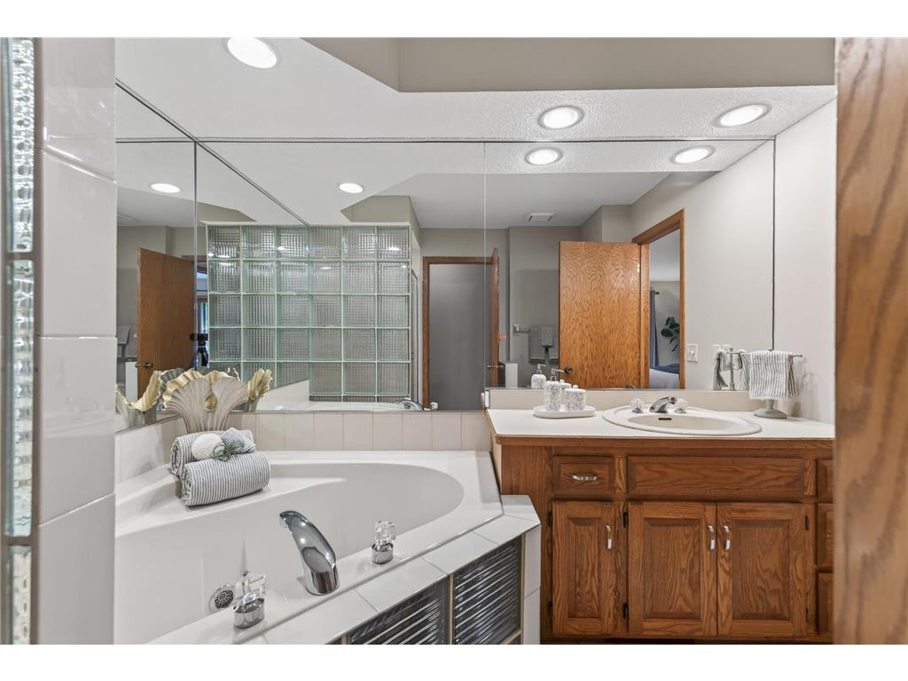 4301 Arrowhead Court Minnetonka MN 55345 7062252 image27