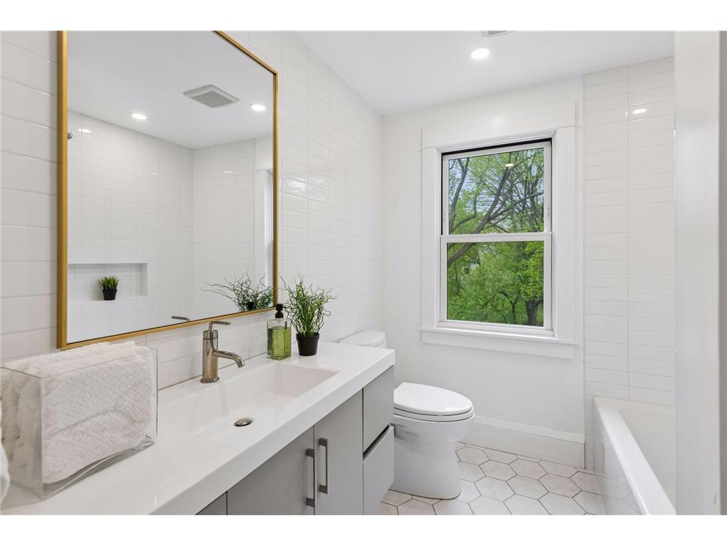 4301 Cedar Lake Road S Saint Louis Park MN 55416 7041901 image32