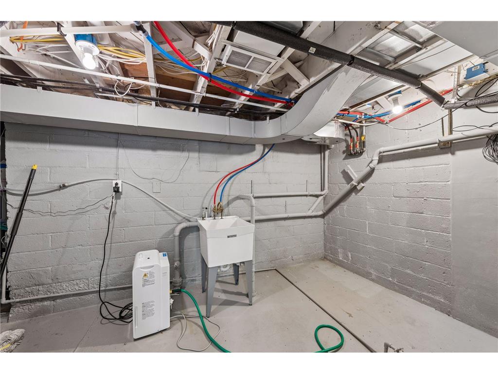 4301 Cedar Lake Road S Saint Louis Park MN 55416 7041901 image39