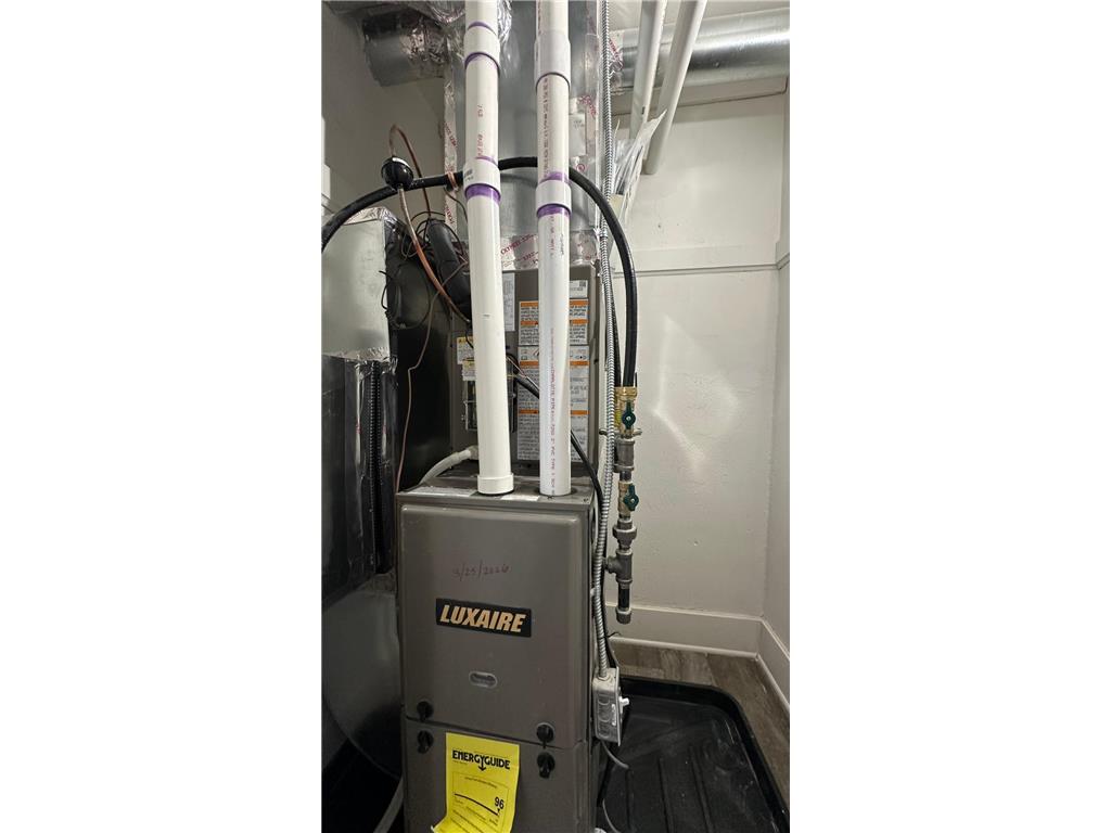 4301 James Avenue N Minneapolis MN 55412 7074750 image25