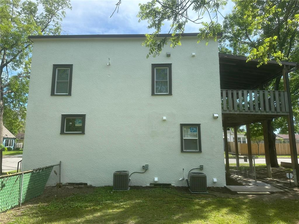 4301 James Avenue N Minneapolis MN 55412 7074750 image31