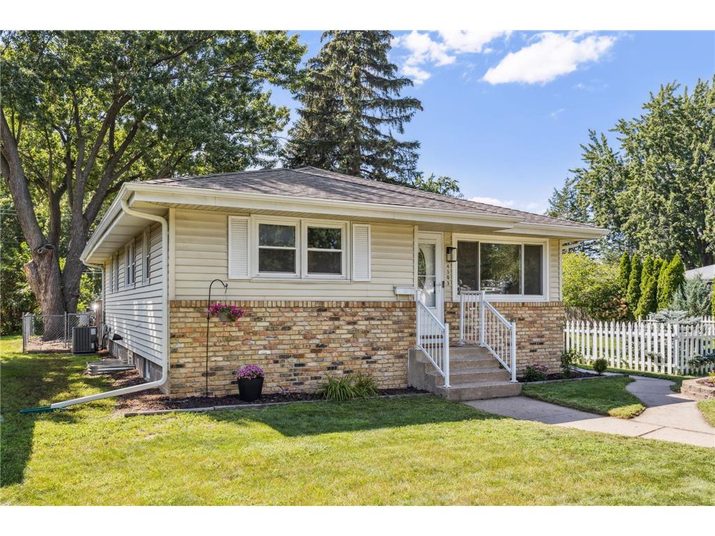 4303 Welcome Avenue N Crystal MN 55422 6582795 image1