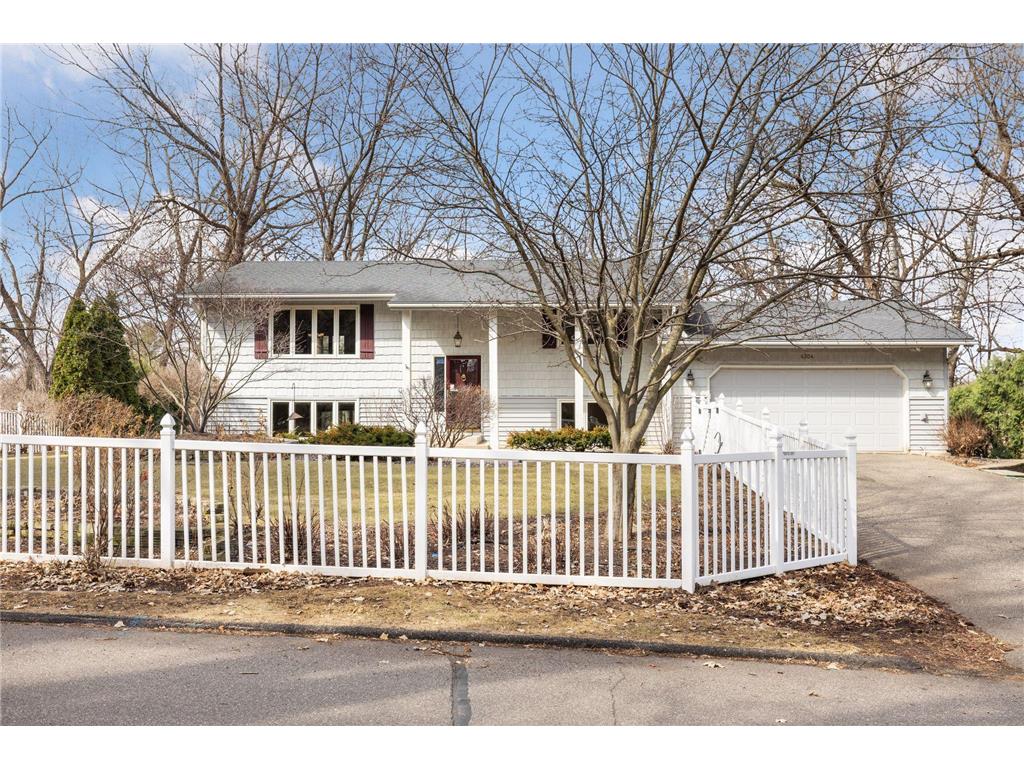 4304 Camelot Drive Minnetonka MN 55345 6672879 image1