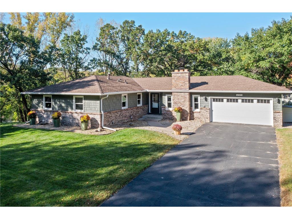 4305 Dunrovin Lane Eagan MN 55123 - Carlson 6608448 image1