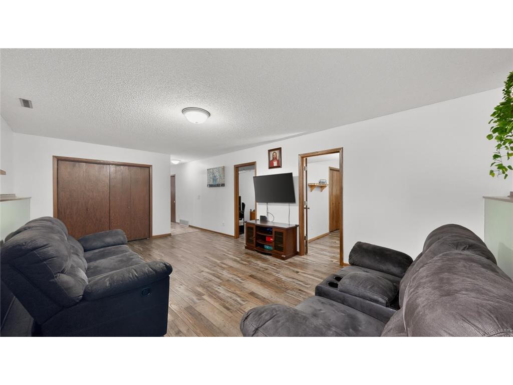 4306 1st Street NW Rochester MN 55901 7065355 image42