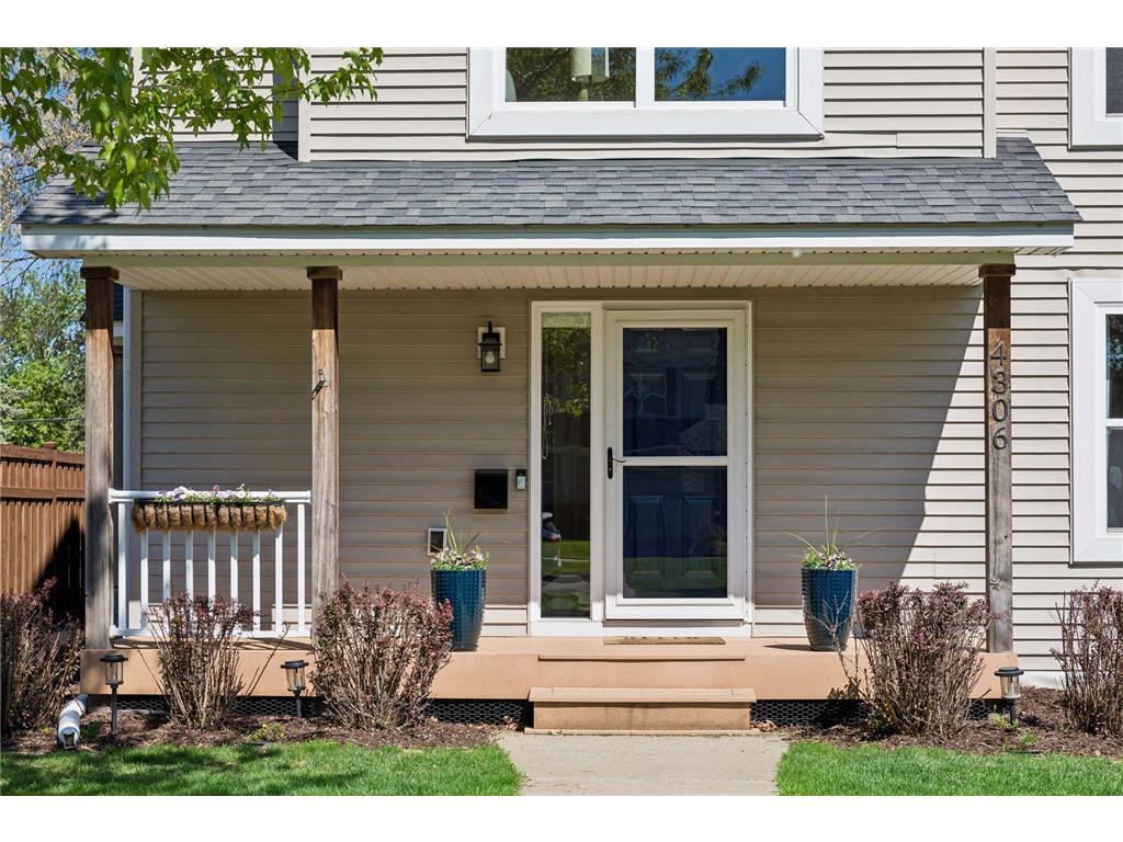 4306 Zane Avenue N Crystal MN 55422 7076454 image2