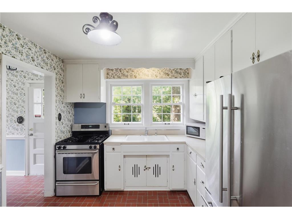 4308 Glencrest Road Golden Valley MN 55416 7064646 image10