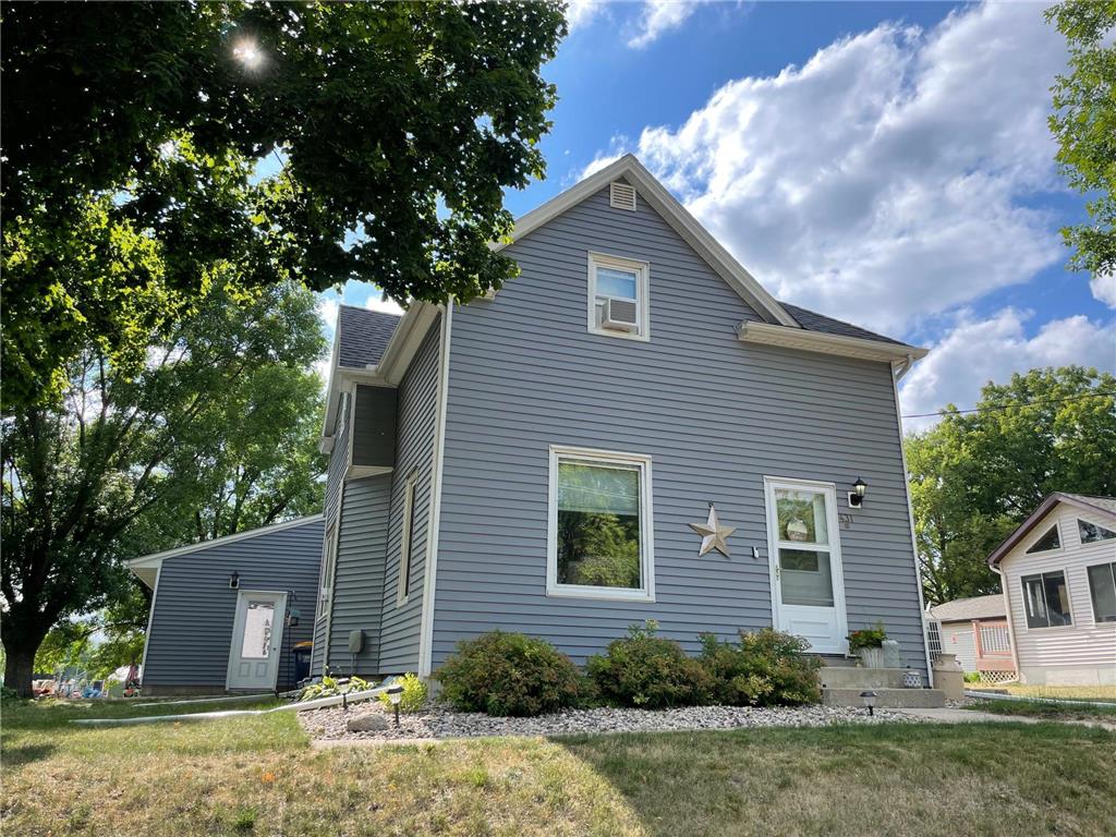 431 10th Street Lafayette MN 56054 6405804 image1