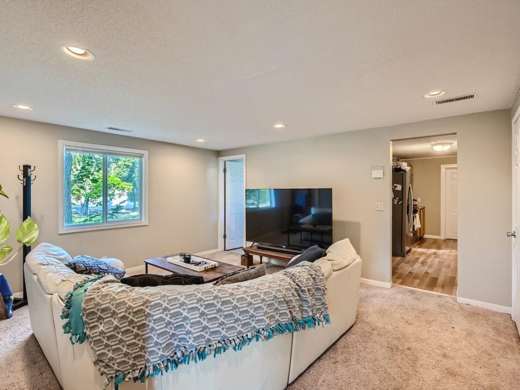 431 Goodhue Street Saint Paul MN 55102 7103205 image15
