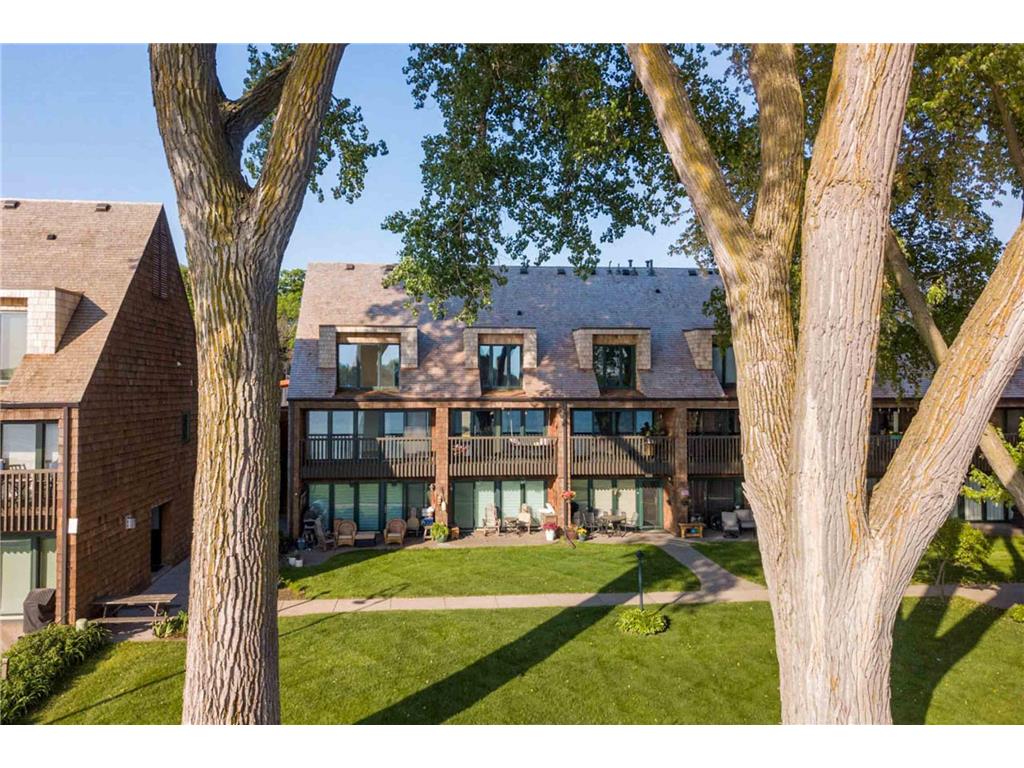 431 Lake Street Excelsior MN 55331 - Lake Minnetonka 6369709 image1