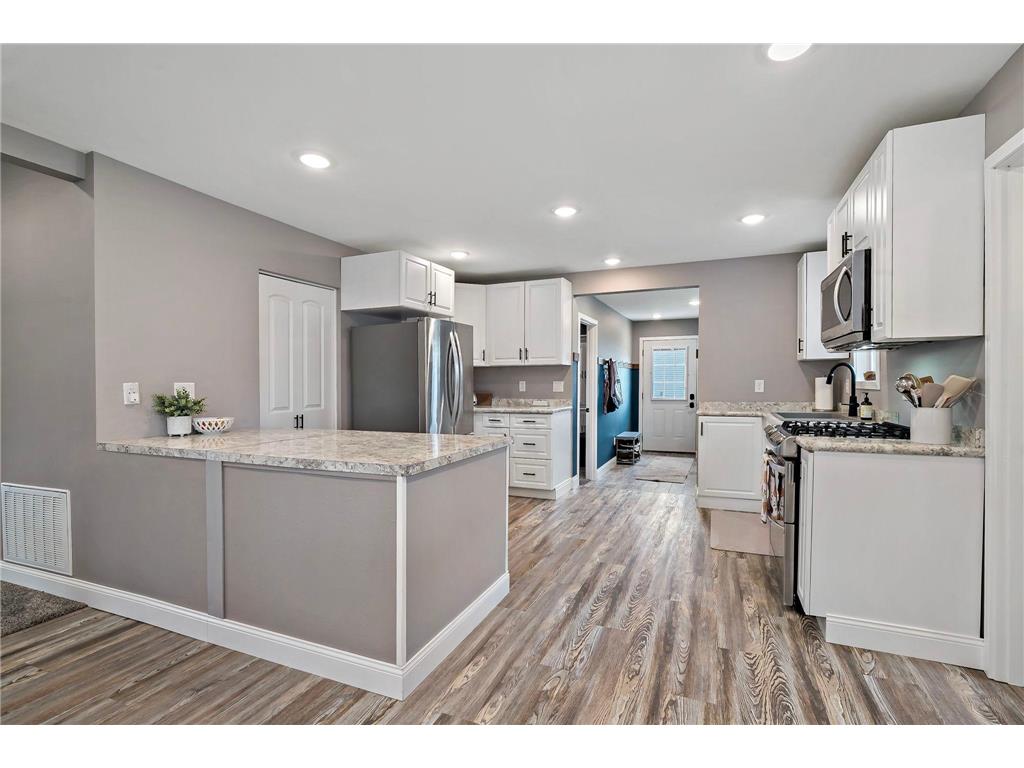 431 Main Street S Hector MN 55342 7064241 image18