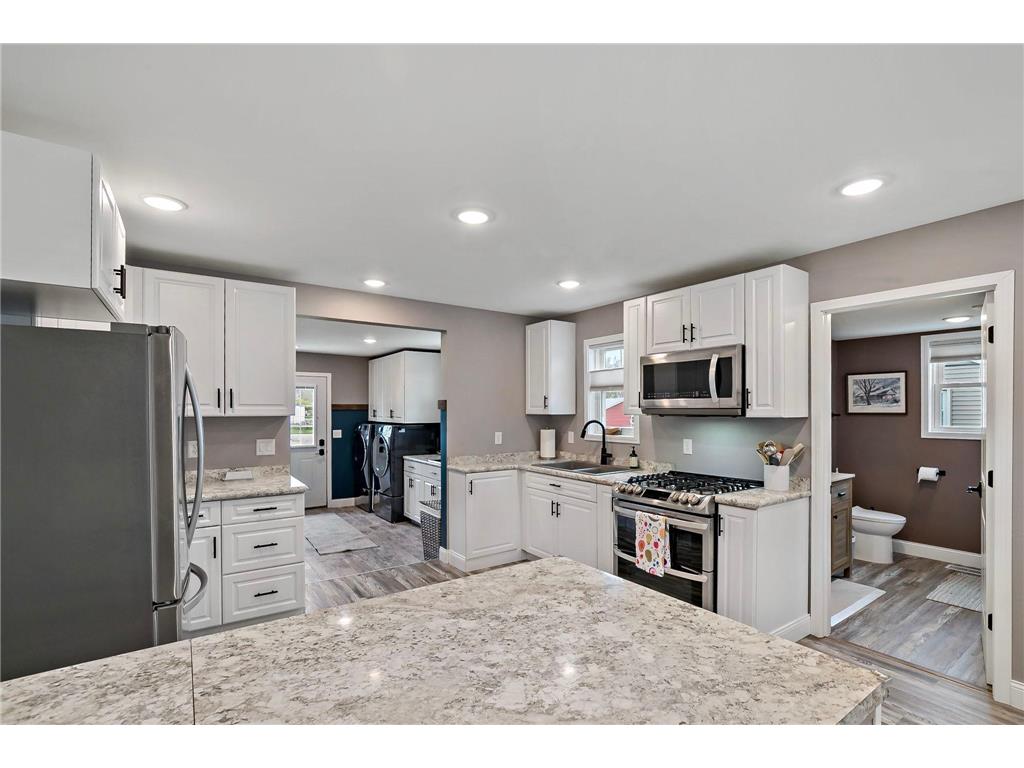 431 Main Street S Hector MN 55342 7064241 image2