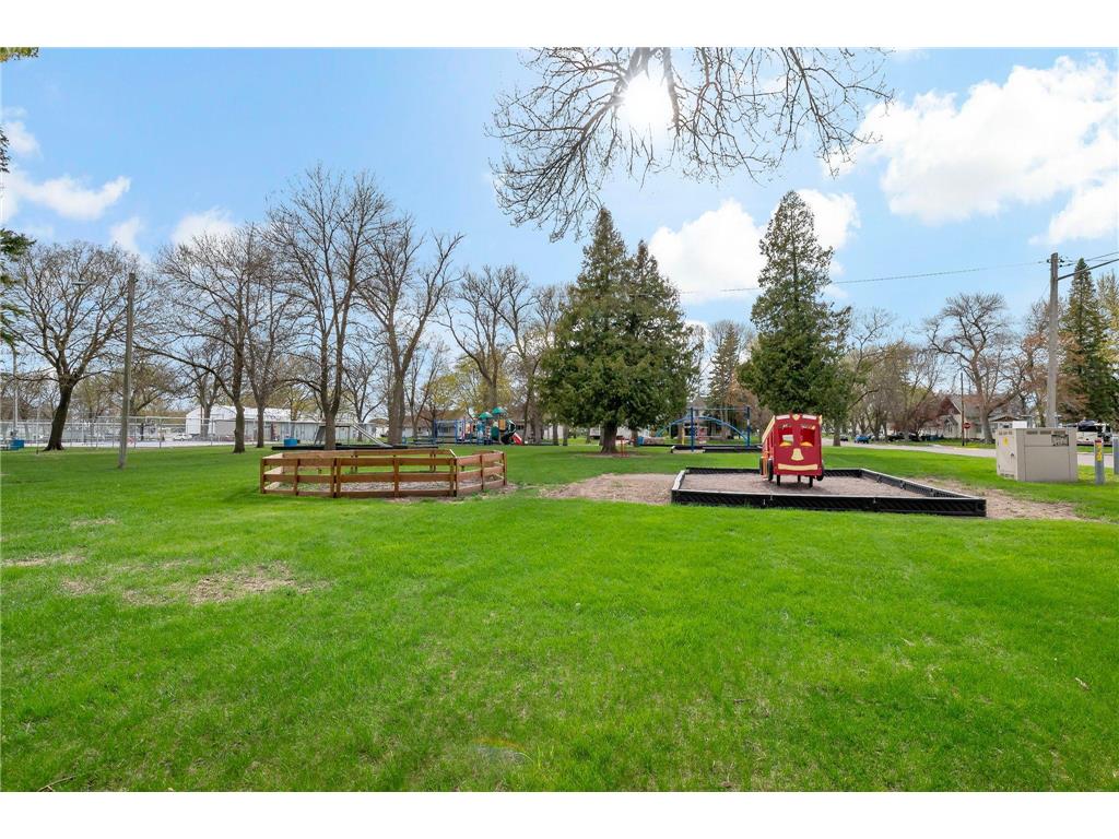 431 Main Street S Hector MN 55342 7064241 image36