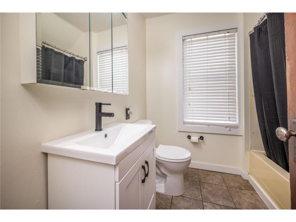 431 Nicollet Avenue North Mankato MN 56003 7095128 image23