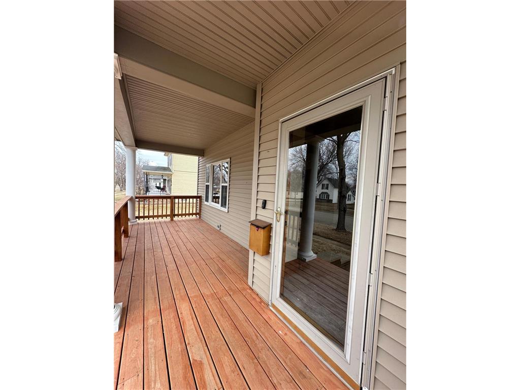 431 W Luverne Street Luverne MN 56156 7031374 image2