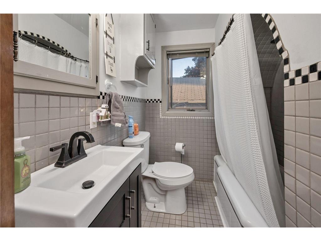 431 Webster Street Fairmont MN 56031 6796398 image14