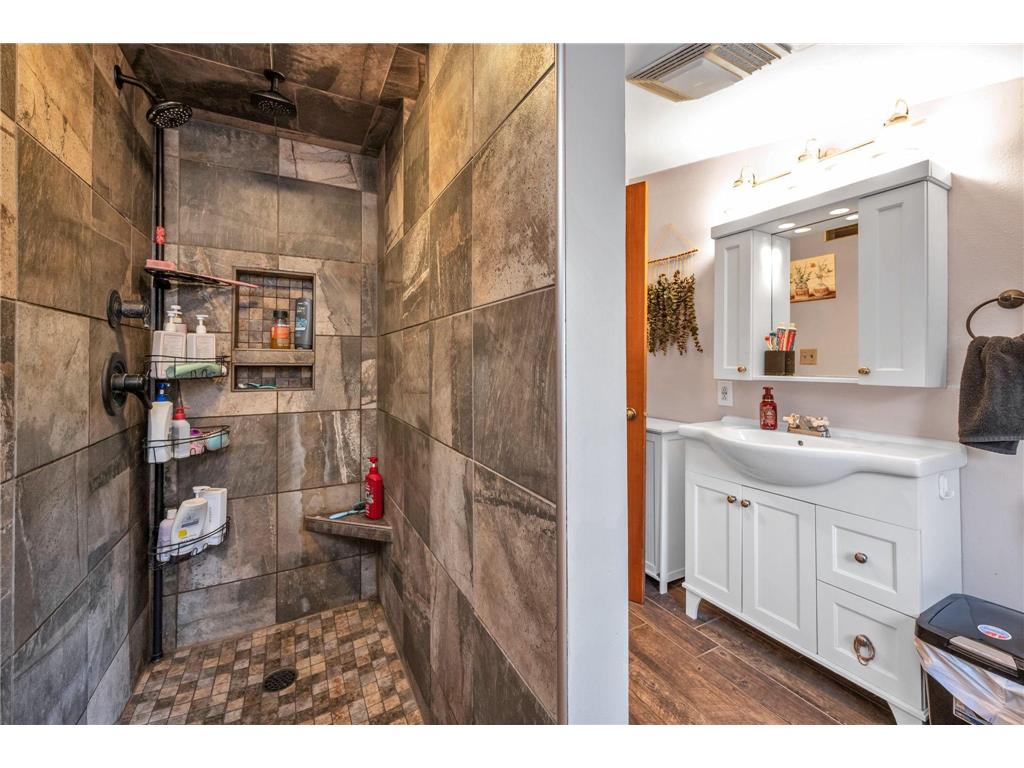 431 Webster Street Fairmont MN 56031 6796398 image24