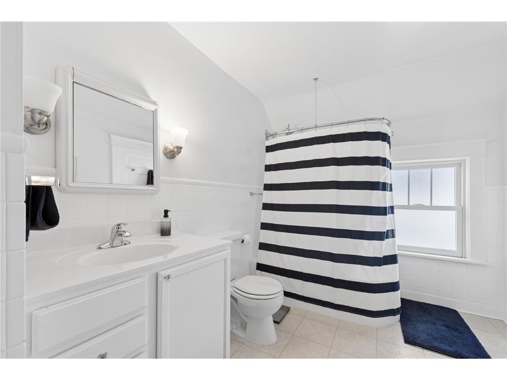 4311 Lyndale Avenue S Minneapolis MN 55409 7073388 image10