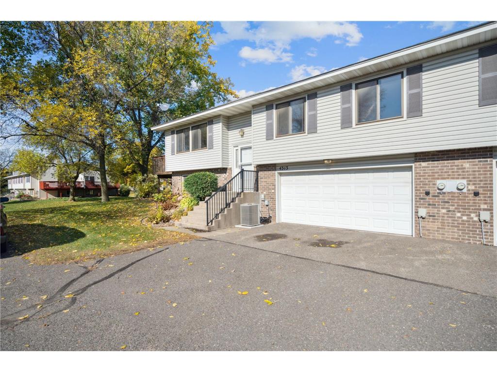 4313 Bridgewood Terrace Vadnais Heights MN 55127 6451029 image1