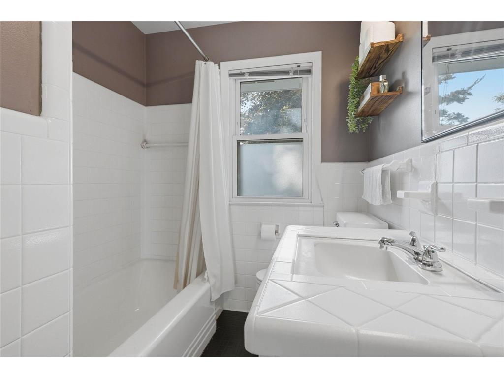 4315 16th Avenue S Minneapolis MN 55407 7060201 image45