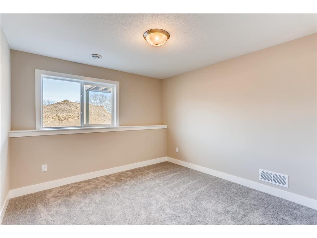 4315 Deere trail Chaska MN 55318 7005388 image17