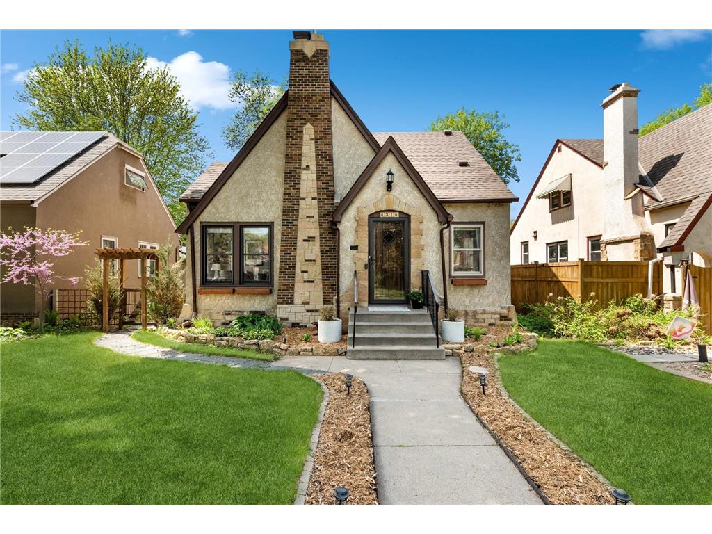 4315 Russell Avenue N, Minneapolis, MN 55412 MLS 6369082 Edina Realty