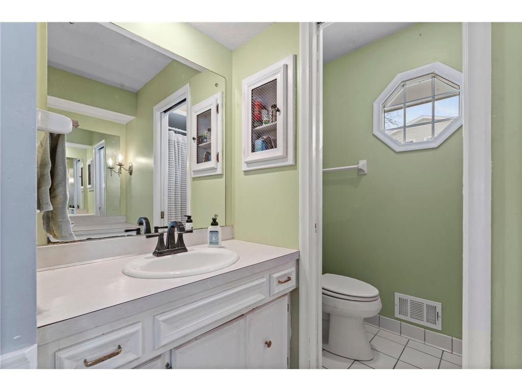 4317 W 98th Street Bloomington MN 55437 6821262 image19