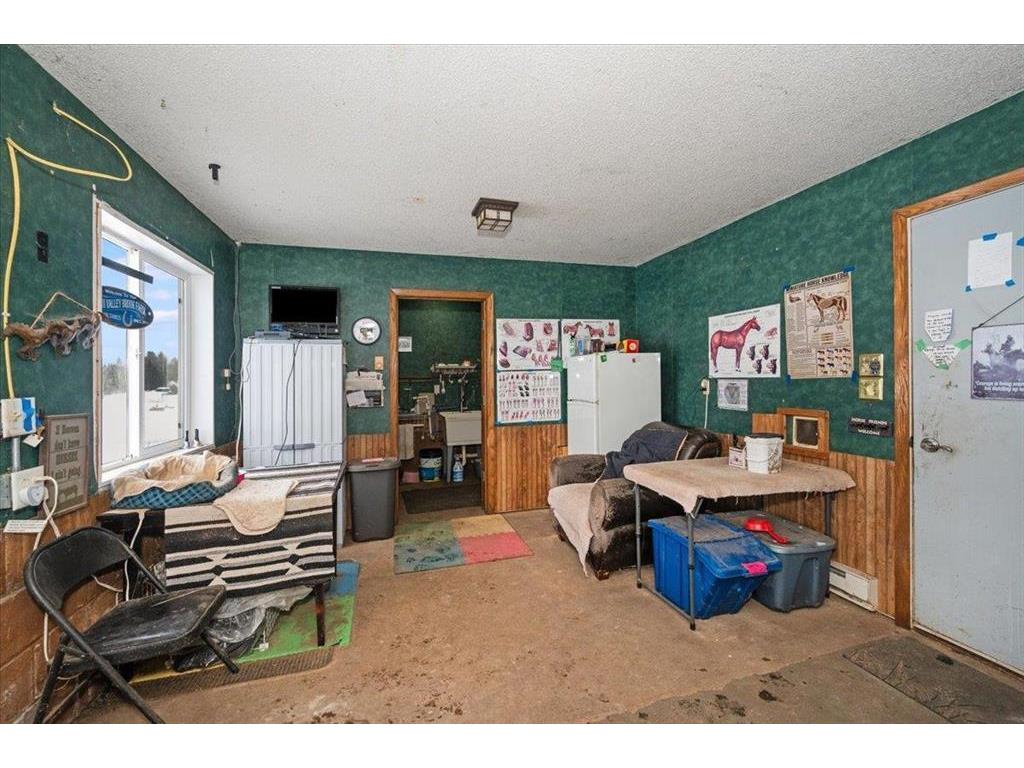 4318 E Valley Brook Road Superior WI 54880 7019045 image36