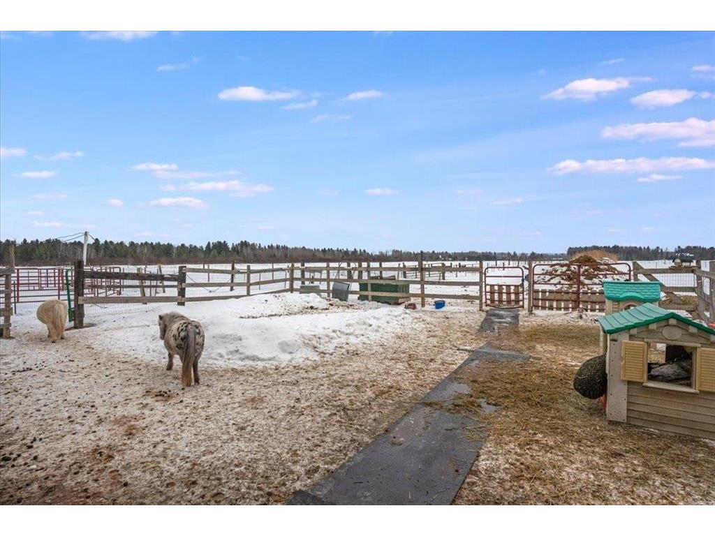 4318 E Valley Brook Road Superior WI 54880 7019045 image42