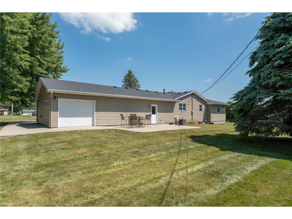 432 3rd Avenue Pemberton MN 56078 7111099 image32