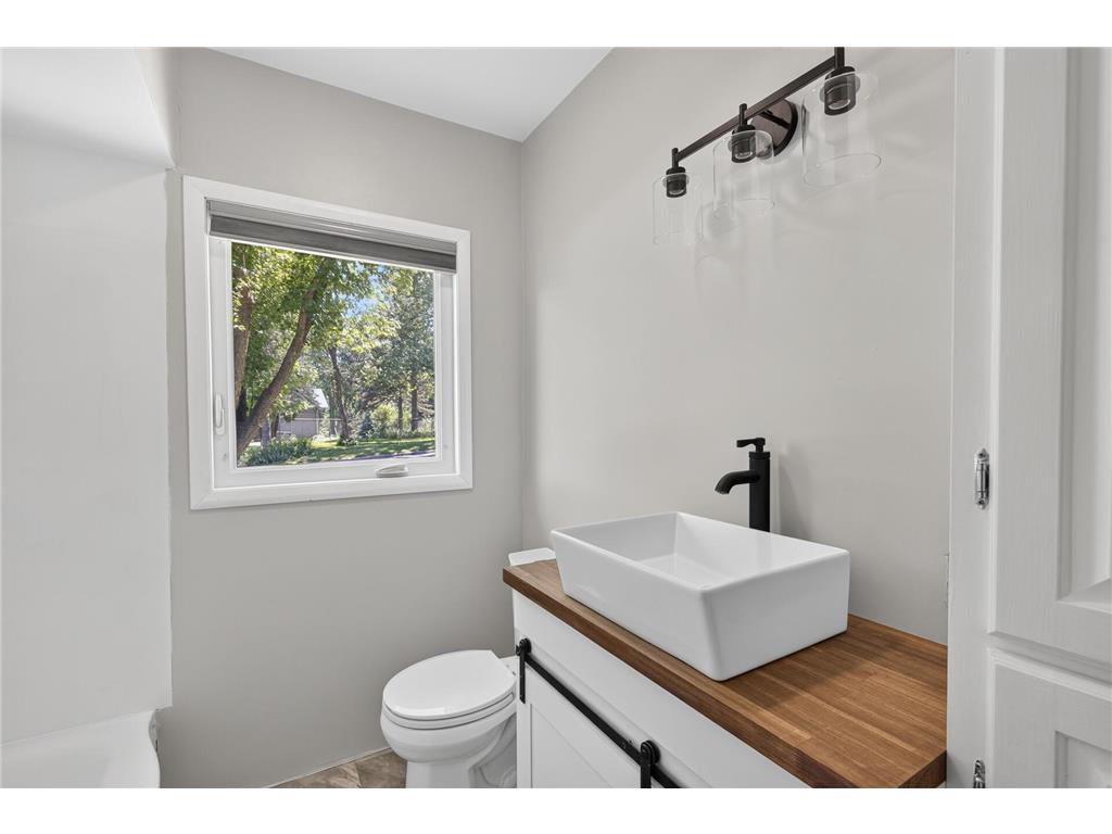 4320 Culver Road Golden Valley MN 55422 7103460 image20