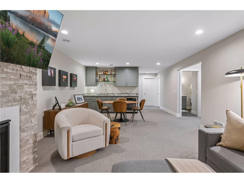 4321 Abbott Avenue S Minneapolis MN 55410 7085446 image59