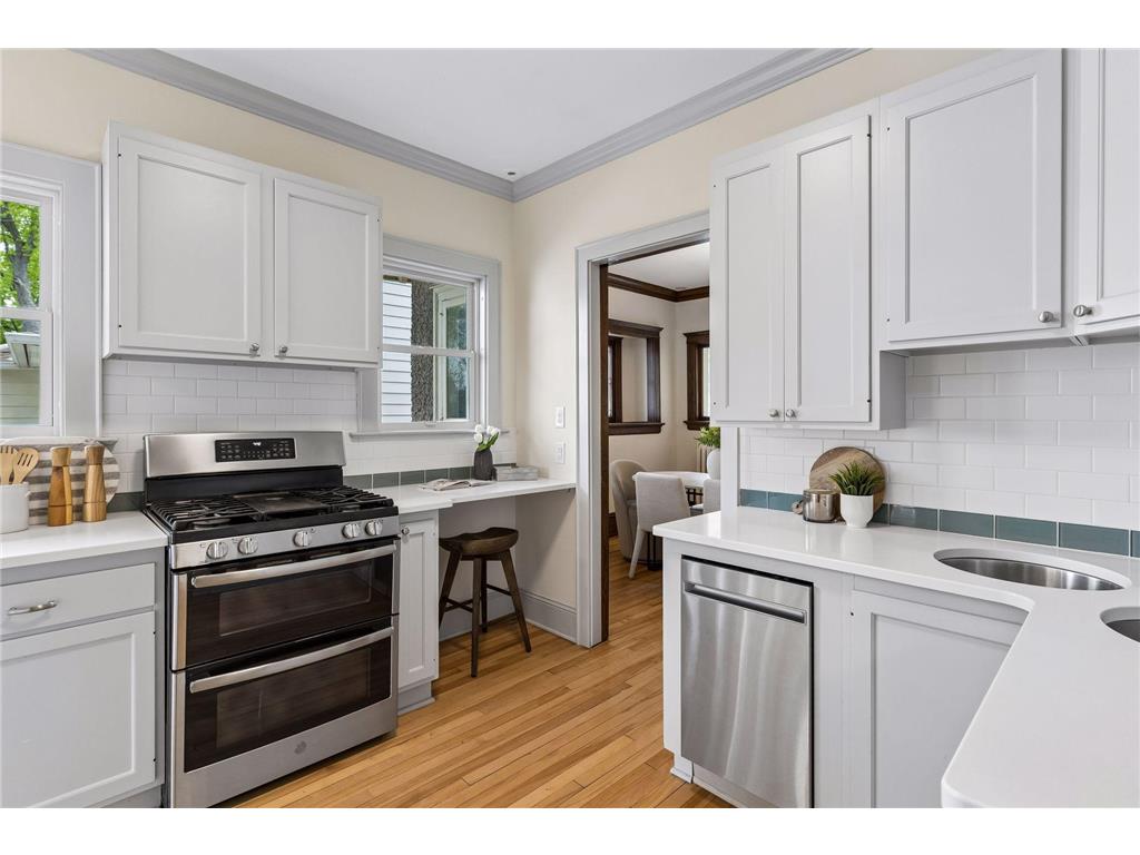 4321 Colfax Avenue S Minneapolis MN 55409 7067757 image14
