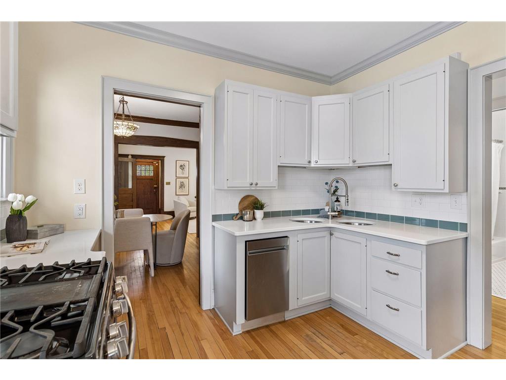 4321 Colfax Avenue S Minneapolis MN 55409 7067757 image15