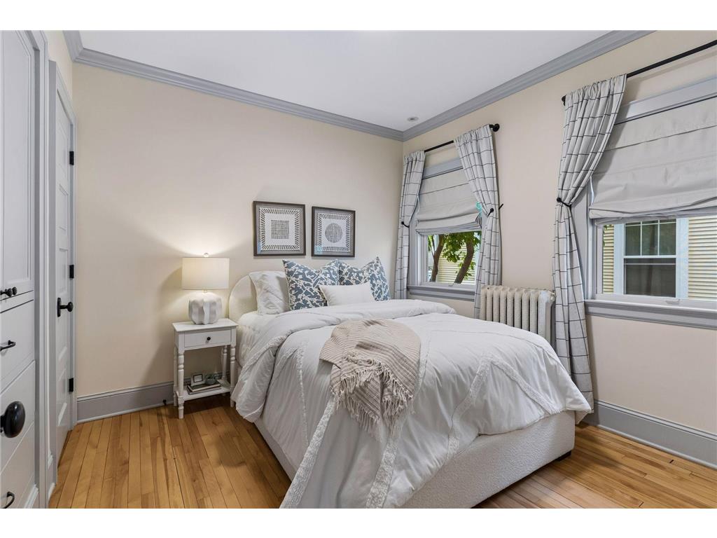 4321 Colfax Avenue S Minneapolis MN 55409 7067757 image16