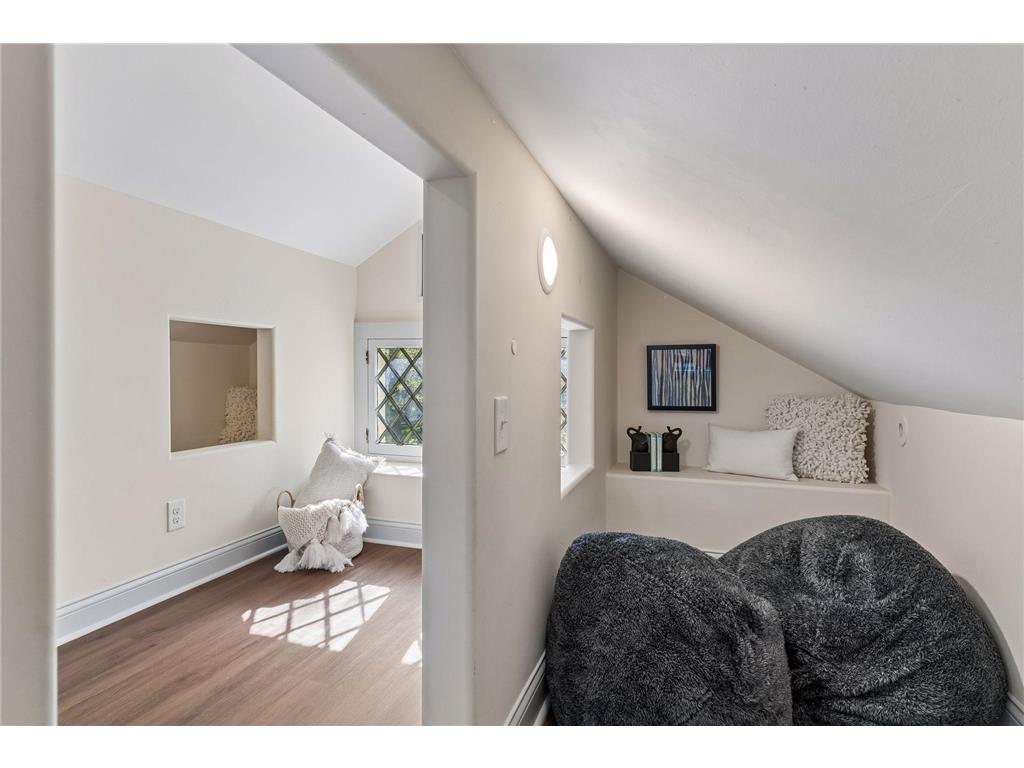 4321 Colfax Avenue S Minneapolis MN 55409 7067757 image28