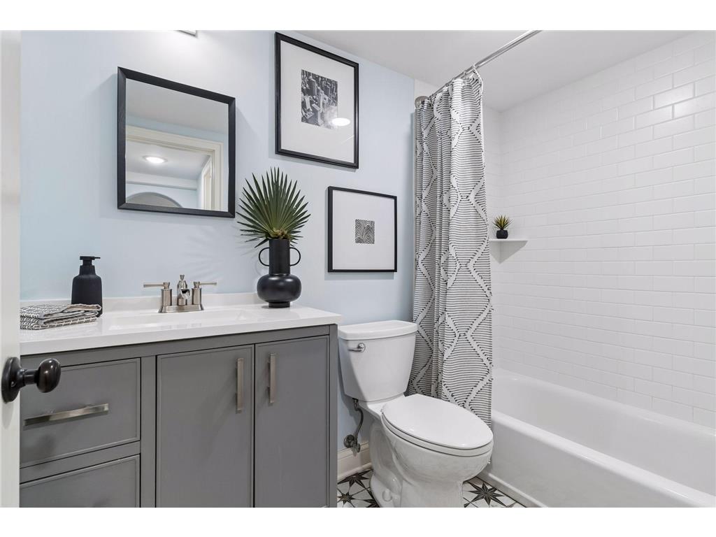 4321 Colfax Avenue S Minneapolis MN 55409 7067757 image35