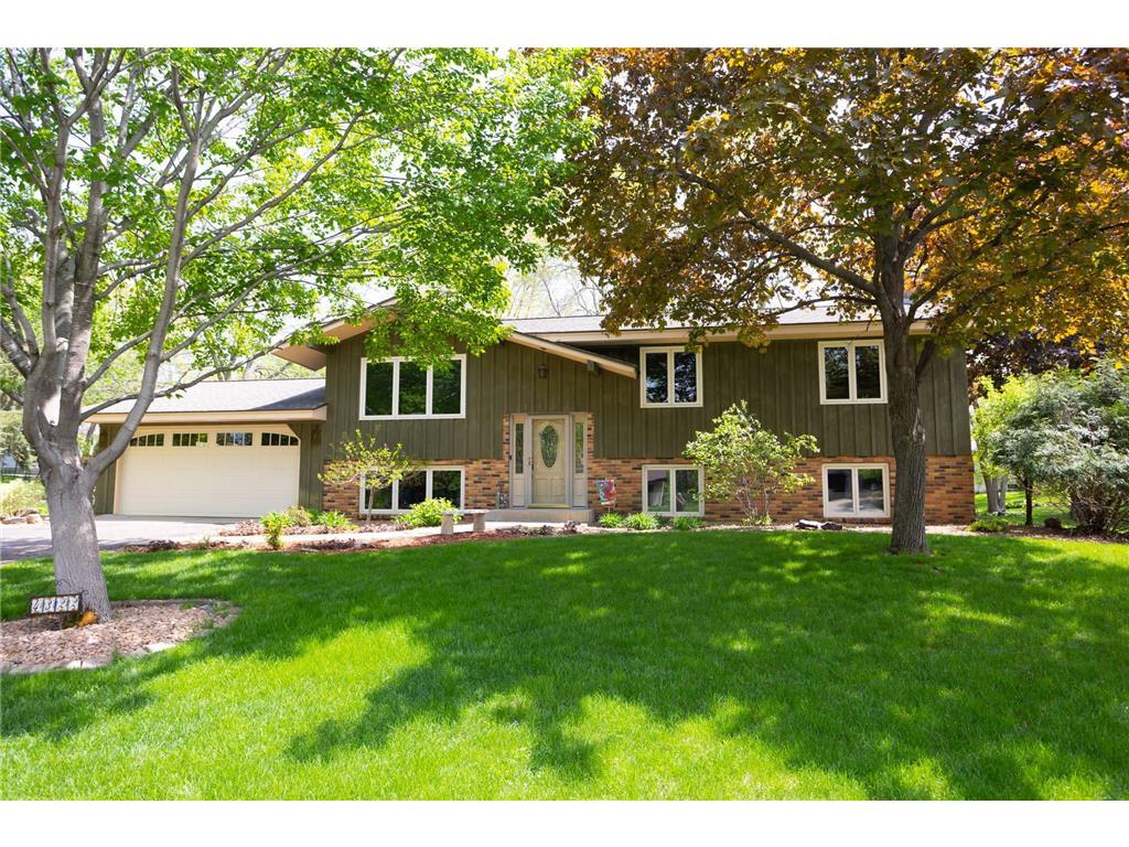 4322 Lodgepole Drive, Eagan, MN 55122 MLS 6360331 Edina Realty