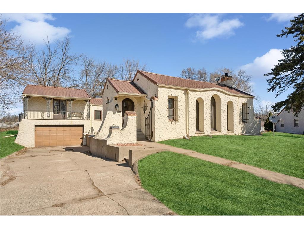 4322 Shoreline Drive Robbinsdale MN 55422 - Crystal 6671553 image1