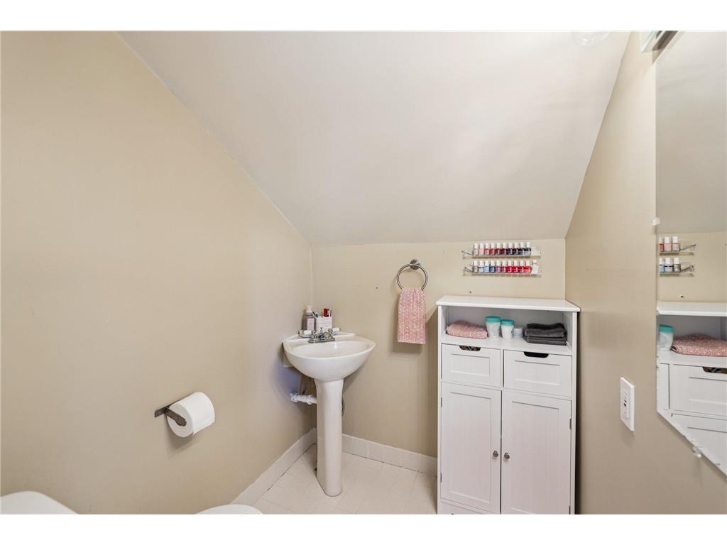 4323 12th Avenue S Minneapolis MN 55407 7039323 image28