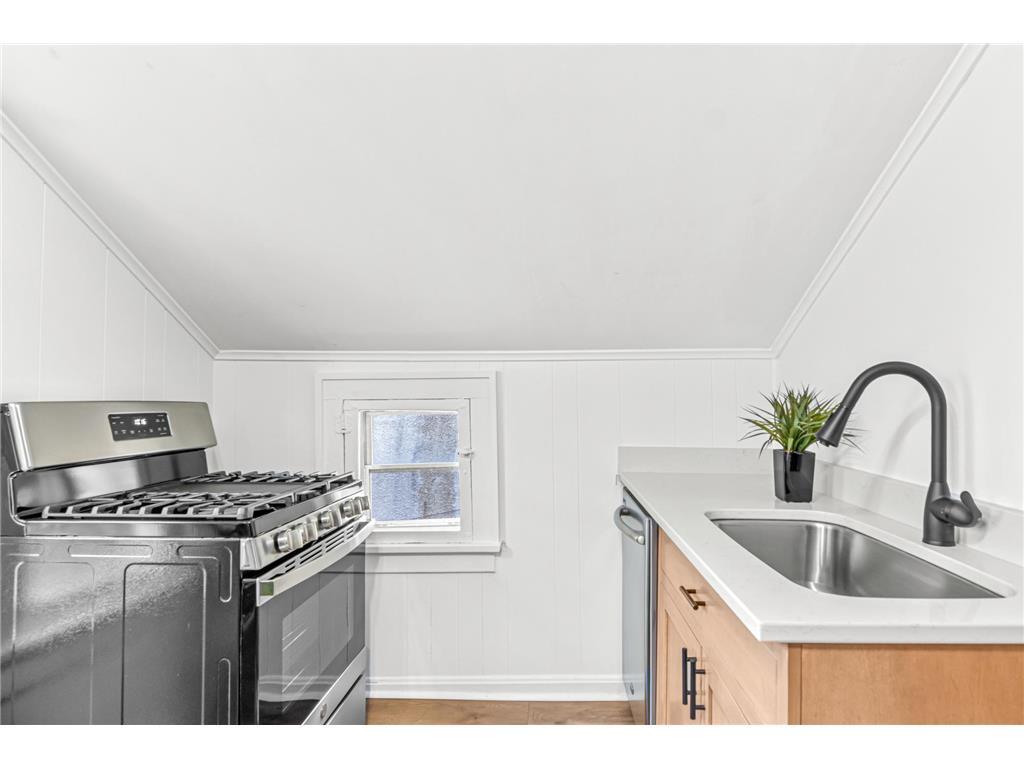 4323 Wentworth Avenue Minneapolis MN 55409 7039064 image19