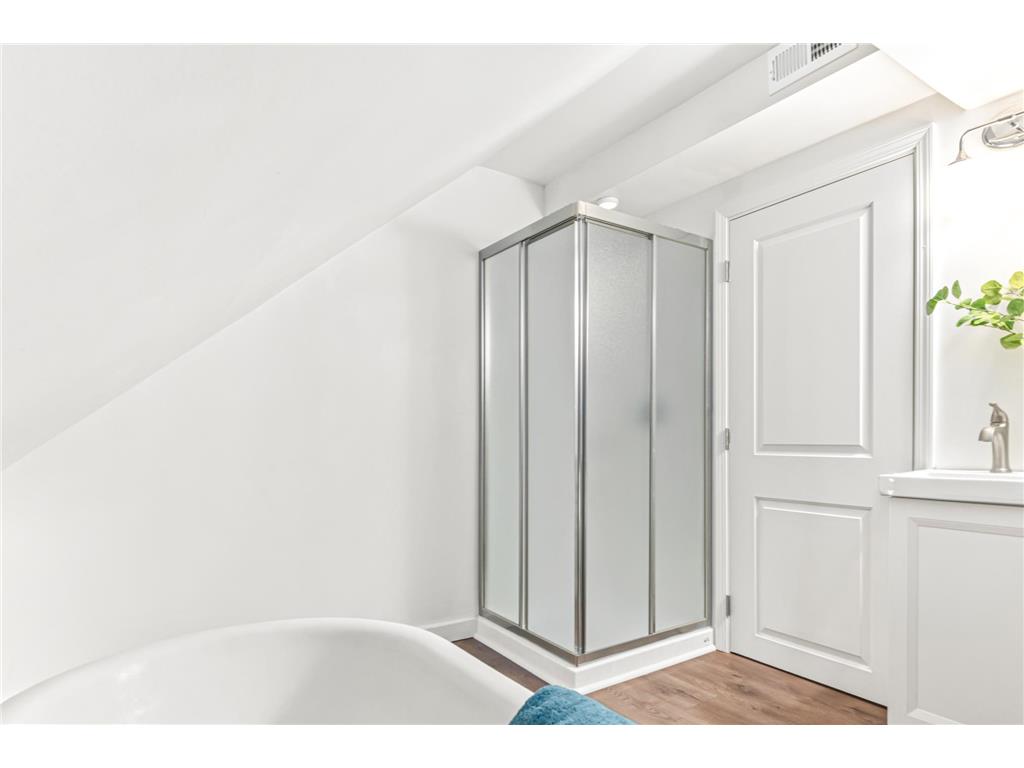 4323 Wentworth Avenue Minneapolis MN 55409 7039064 image22