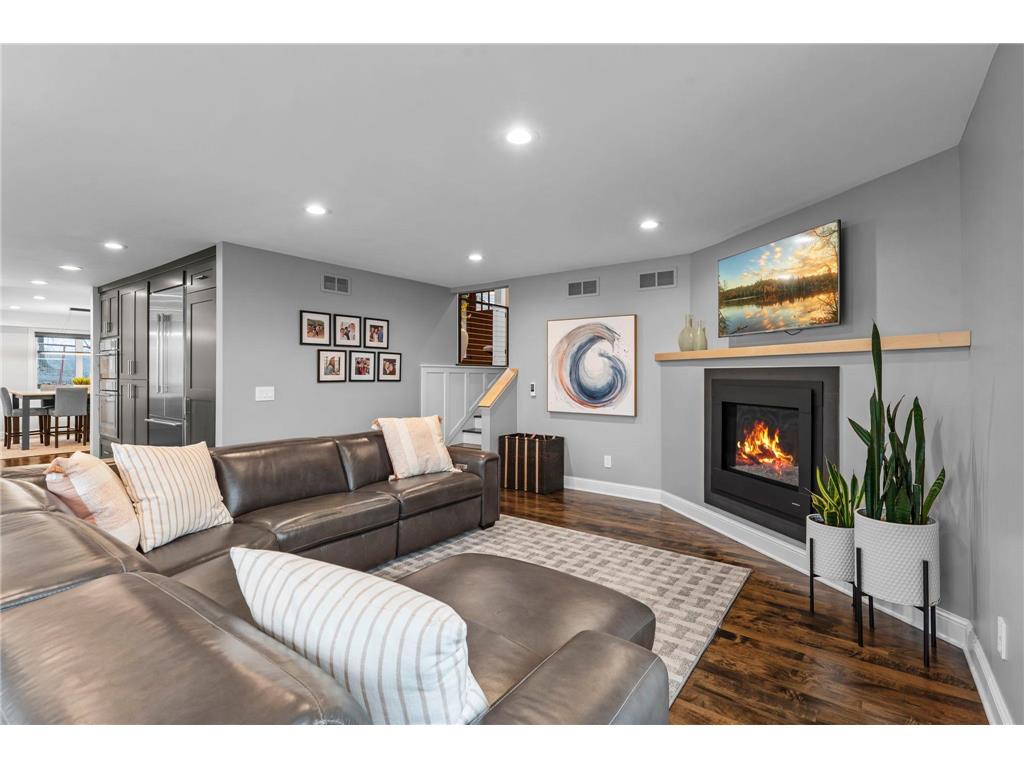 4324 Lake Point Court Shoreview MN 55126 - Snail 6819107 image16