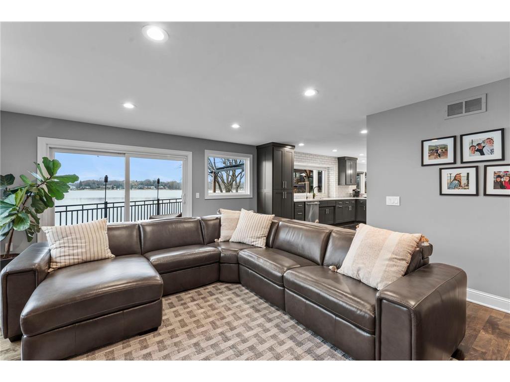 4324 Lake Point Court Shoreview MN 55126 - Snail 6819107 image17
