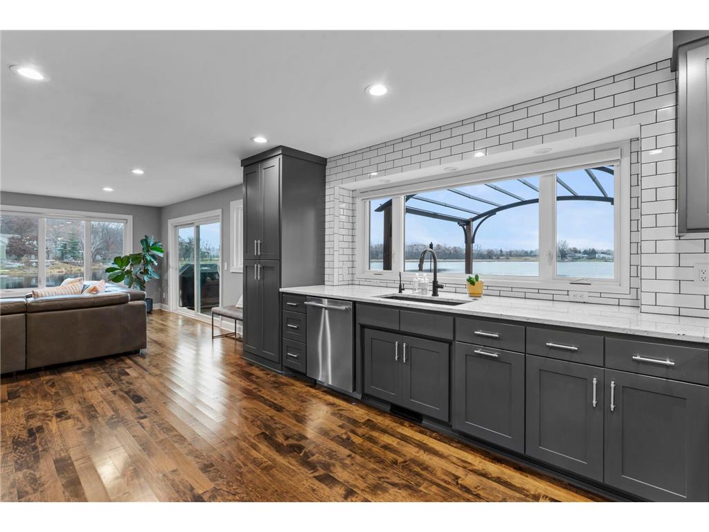4324 Lake Point Court Shoreview MN 55126 - Snail 6819107 image33