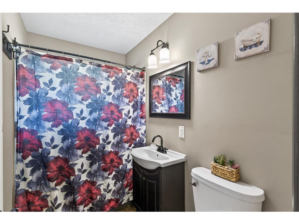 4324 Queen Avenue N Minneapolis MN 55412 7035565 image16