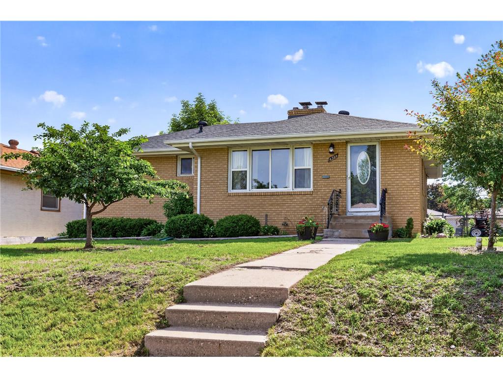 4324 Queen Avenue N Minneapolis MN 55412 7035565 image2